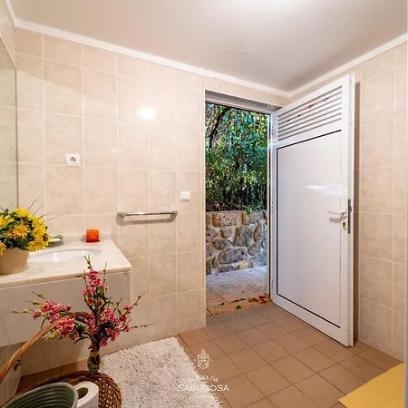 Villa Quinta Sabugosa - Quinta V4 Localizada Na Encosta Do Bom Jesus -